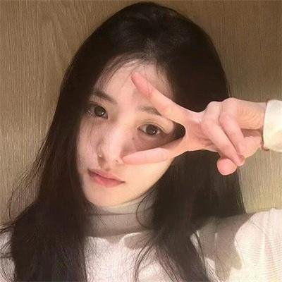 怕羞的黄莺 海报